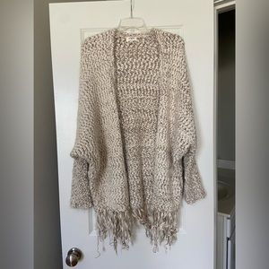 Super soft sweater!!